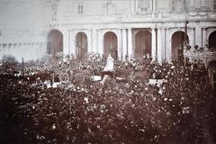 Mourning of Queen Victoria at her statue in Piazza Tesoreria, Valletta, August 1901