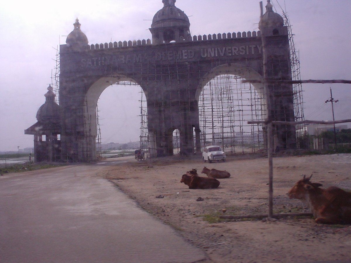 Sathyabama University main entrance arch with blue sky