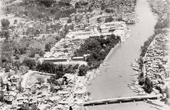 Aerial view of the Sher Garhi Palace in Srinagar from 1925