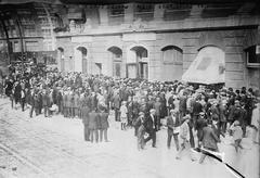 Crowd in line at Shibe Park box office on Lehigh Avenue for 1911 World Series at 9 am