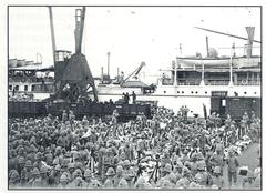 British troops standing on a quay in a South African harbour in 1899