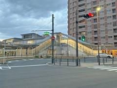 Hanaten Station building and platforms in Japan