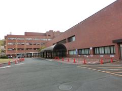 Tokyo Medical University Hachioji Medical Center building exterior