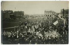 People gathered in Austurvöllur square in Reykjavík celebrating women's suffrage on July 7th 1915
