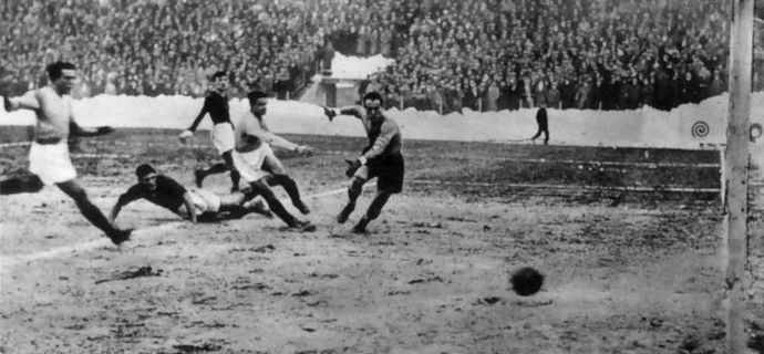 1935 Serie A football match between F.B.C. Torino and Bologna A.G.C. at Filadelfia Stadium in Turin, Italy