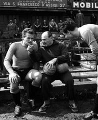 Giampiero Boniperti listening to coach Lajos Czeizler during Italy national team training at Stadio Filadelfia in 1954