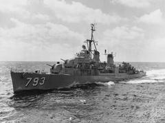 USS Cassin Young (DD-793) underway on 14 January 1958 without main search radar