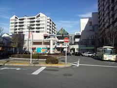 Nishi-Kokubunji Station south rotary with taxis and vehicles