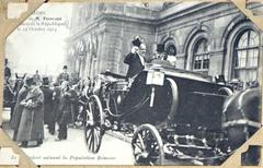 Historic postcard of Reims train station in black and white