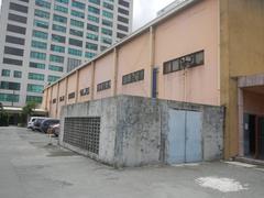 Ynares Sports Arena along Shaw Boulevard in Pasig City with surrounding urban area and roads