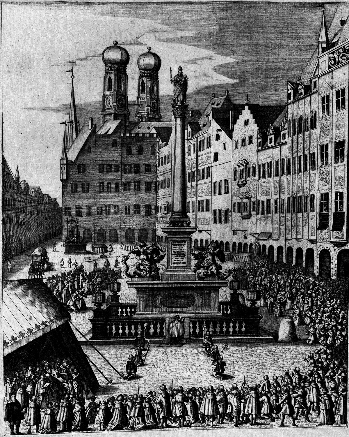 Catholic mass on Marienplatz Munich around Pillar of Mary with singers and conductor