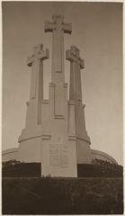 Historic photograph of Vilnia Try Kryžy cross monuments by J. Bułhak, 1916