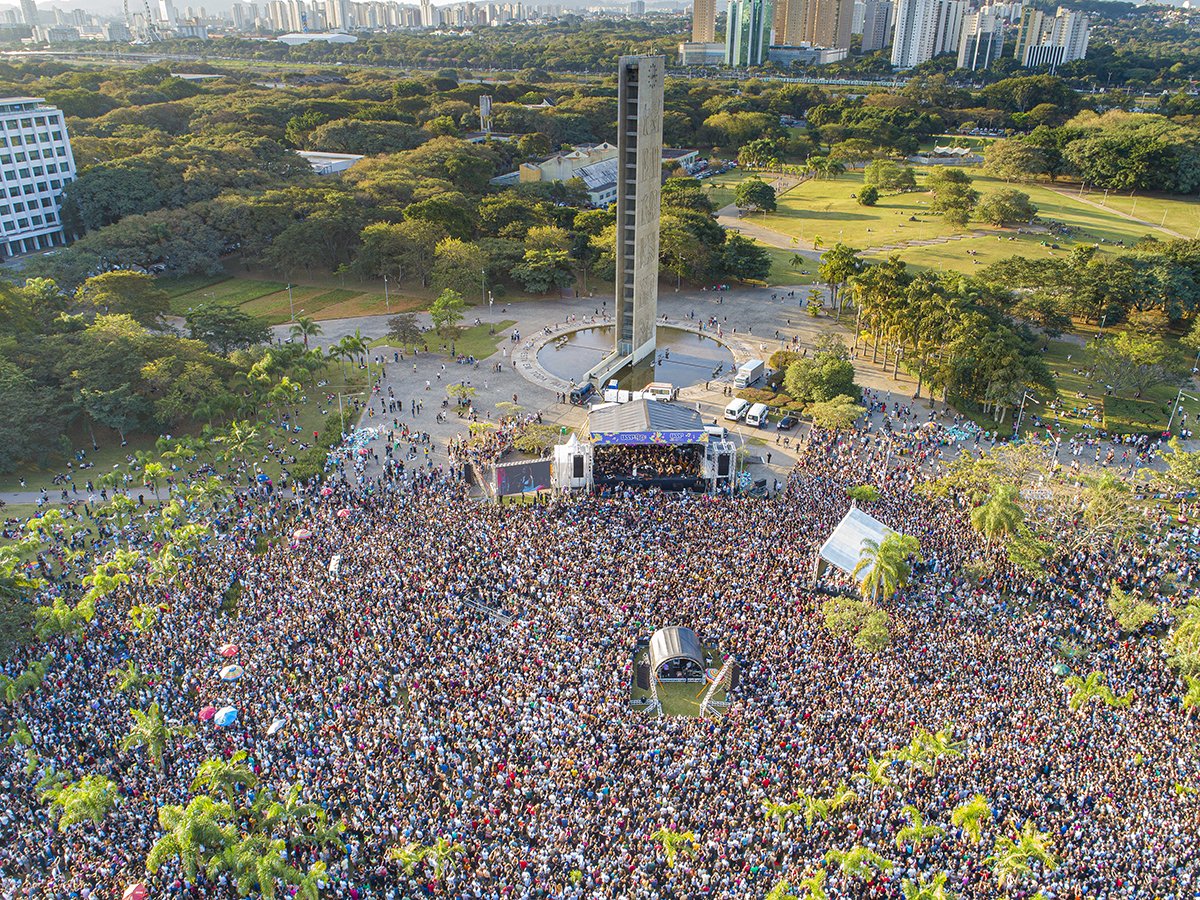 Aerial view of Marisa Monte concert during the 90th anniversary celebration of the University of São Paulo
