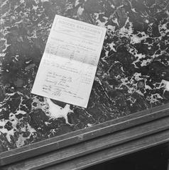 Invoice from Bogers Bakeries in Scheveningen dated September 24, 1945, for delivered bread, yeast, and flour to the Dutch Royal House