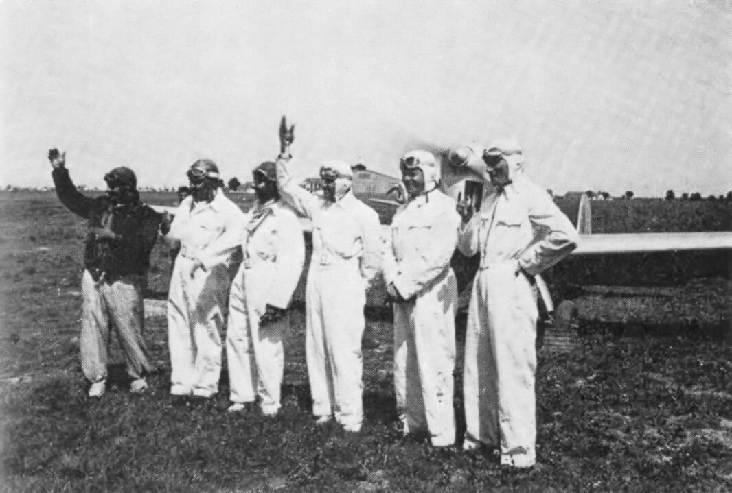 Arrival at Băneasa Airport from Africa raid 1935