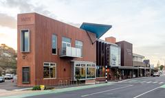 |
  Matuku Takotako: Sumner Centre