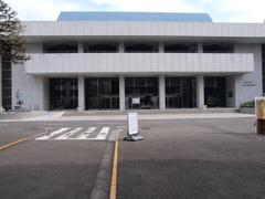 Showa Women's University Hitomi Memorial Hall exterior architecture