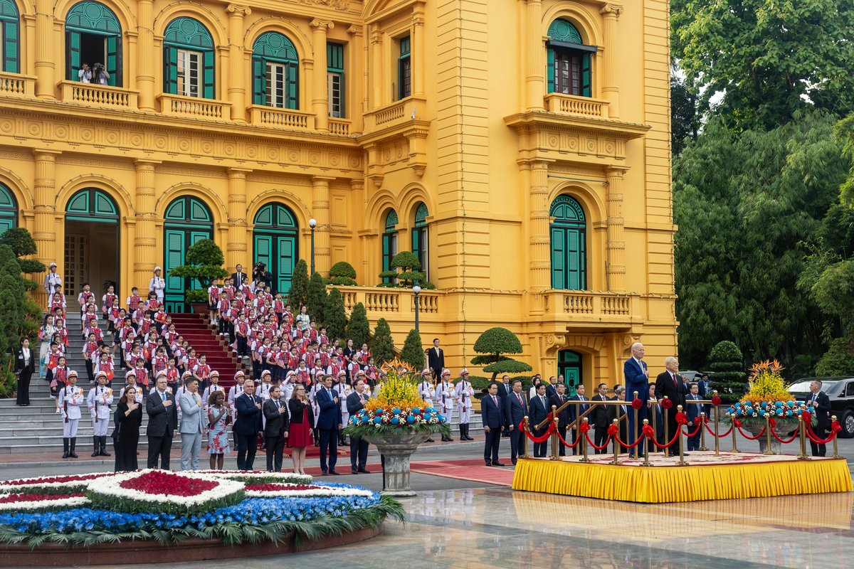 U.S. President Joe Biden warmly greeted in Vietnam during historic 2023 visit