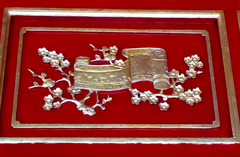 Traditional lacquered and gold leaf wood carving Cuốn thư in Đại Nội, Huế