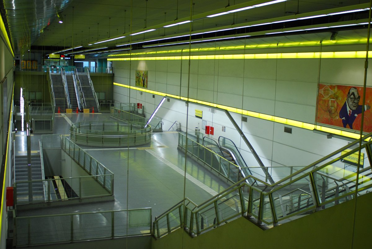 Interior view of Humberto I station on Line H of Buenos Aires Metro