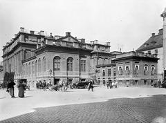 Bonde Palace