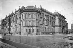 Museum Of Art And Crafts Hamburg