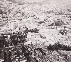 Aerial view of São Paulo skyline with densely packed buildings
