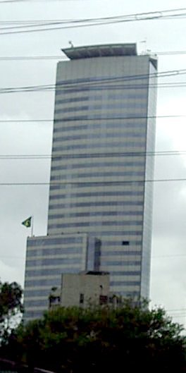 E-tower skyscraper in São Paulo city skyline