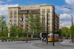 Biarritz house at Kossuth Lajos tér 18 in Budapest with outdoor seating in May 2014