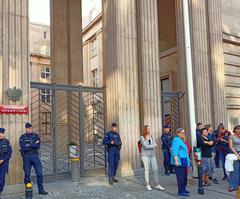 Protesters gathered at the gate of the Ministry of National Education in September 2022