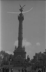 Historic black and white photograph of President Adolfo Ruiz Cortines at the Independence Column ceremony in Mexico City, September 16, 1955