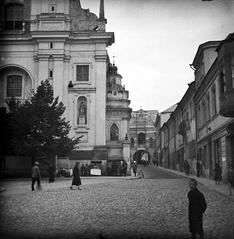 Ostra Brama in Vilnius around 1930 black and white photo