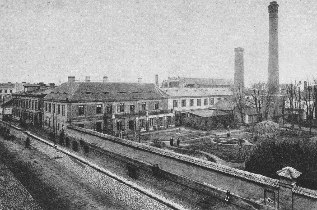 Norblin, Bracia Buch i T. Werner Works factory building in Warsaw viewed from Żelazna Street