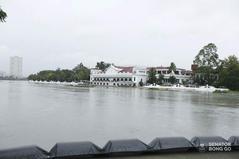 Flooding in Pasig River around Malacanang Palace during Typhoon Vamco 2020