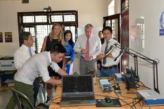 U.S. Ambassador Ted Osius visiting Maker Innovation Space at University of Danang
