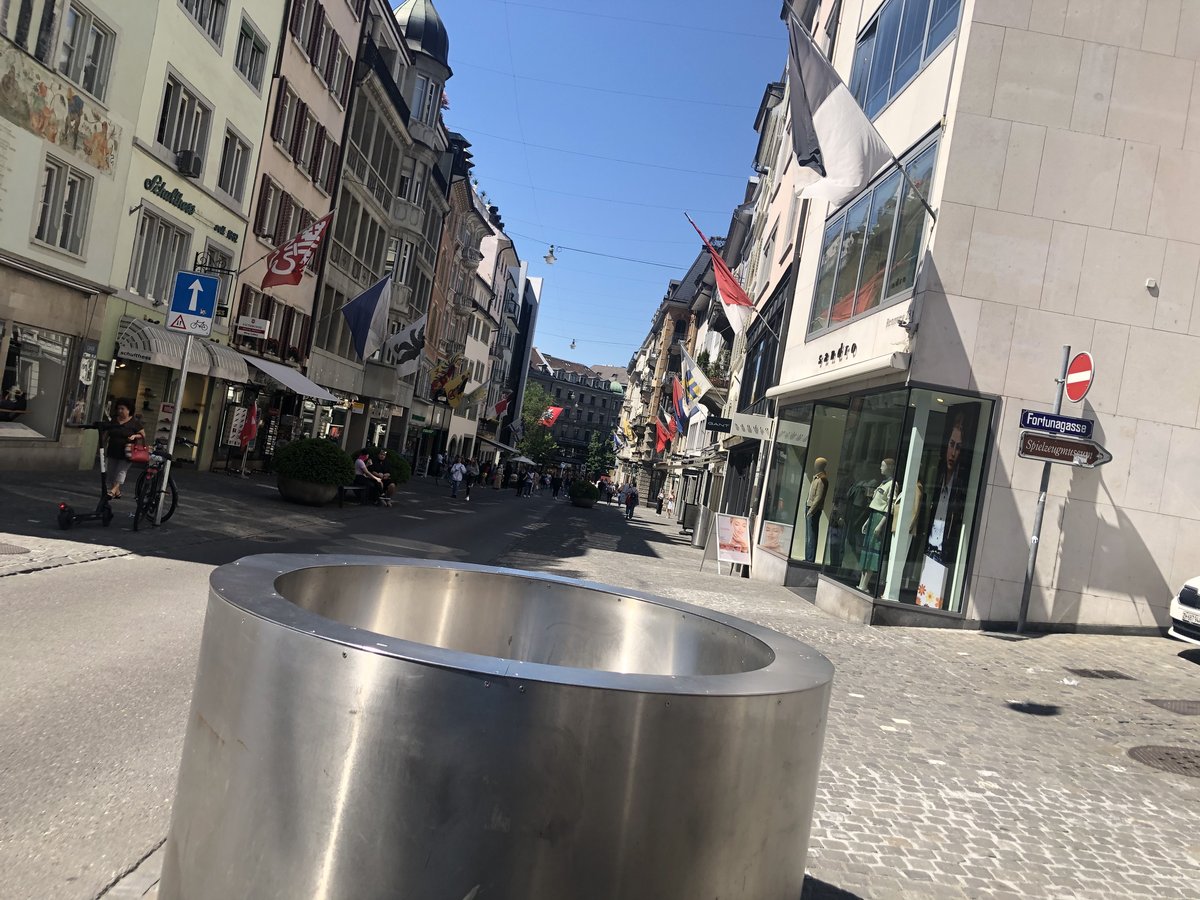 Sodbrunnen fountain in Rennweg street, Zürich, Switzerland