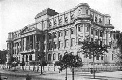 Front view of the Biblioteca Nacional do Brasil in Rio de Janeiro