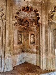 16th to 18th century Bundela Chhatris in Orchha, Madhya Pradesh showing intricate Hindu-Mughal architectural style