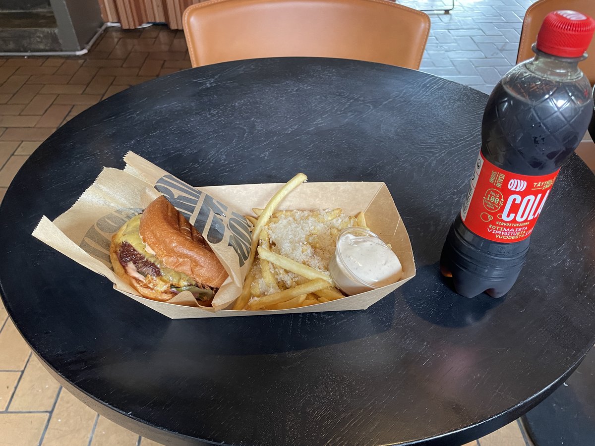 Finland's best burger 2025 from Grill Room at Helsinki Distillery Company kiosk